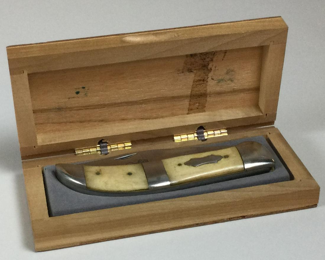 Old Smoky Bull Dog Pocket Knife: with bone handles, blade has been sharpened, has original box, 5 1/2" long closed