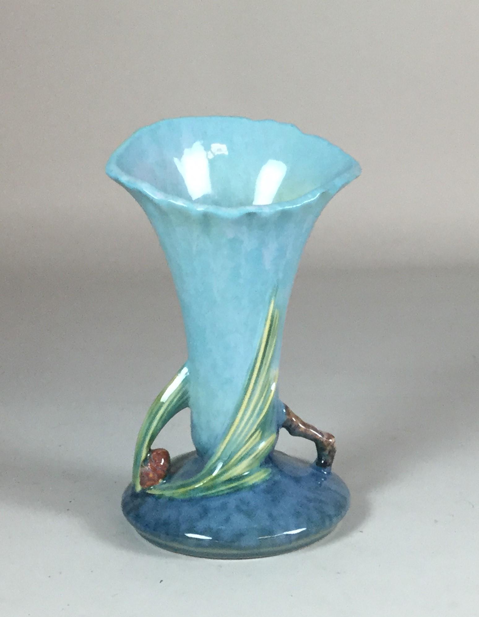 Roseville Pine Cone Vase (1 of 4)