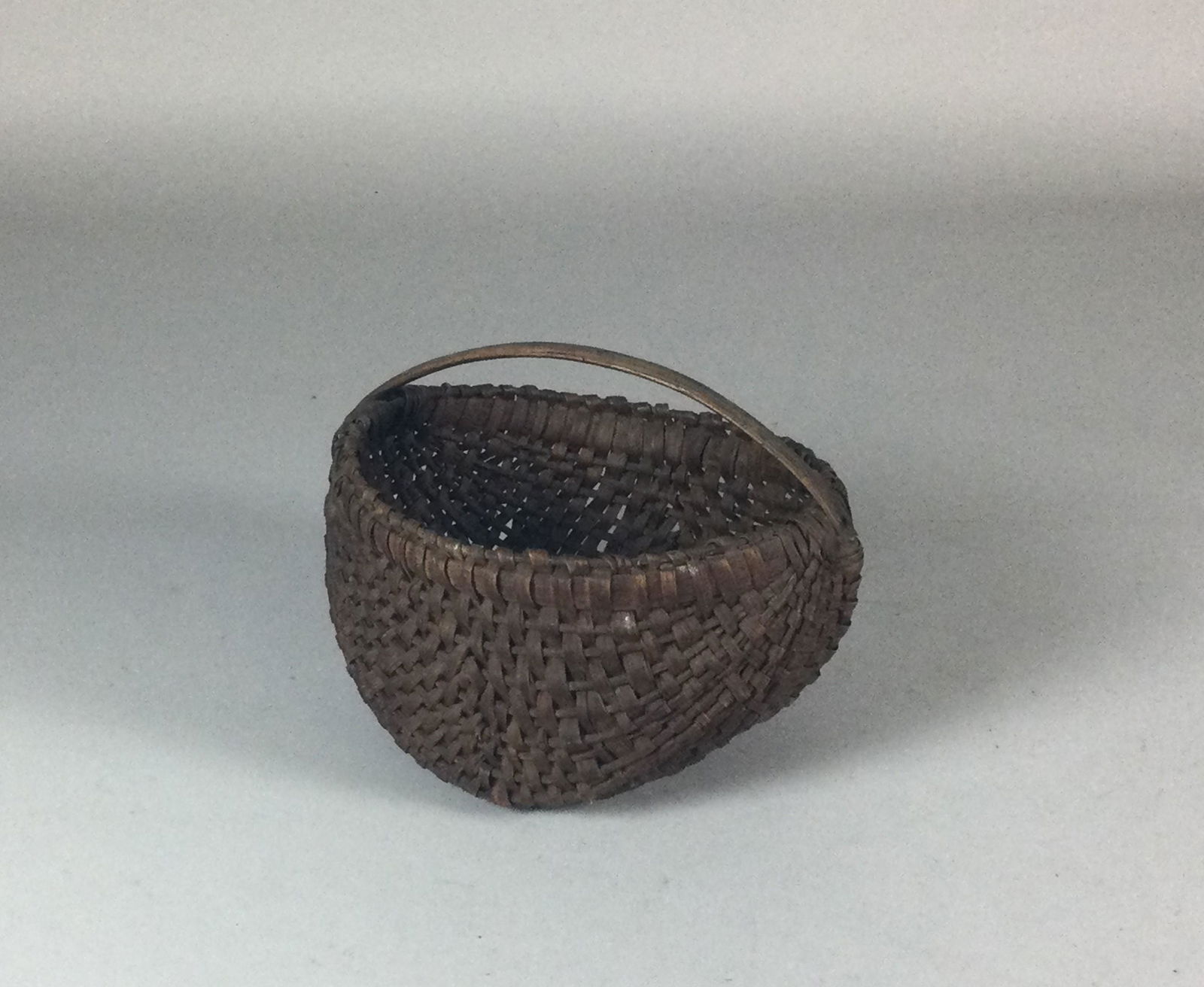 Small Buttocks Basket (1 of 6)