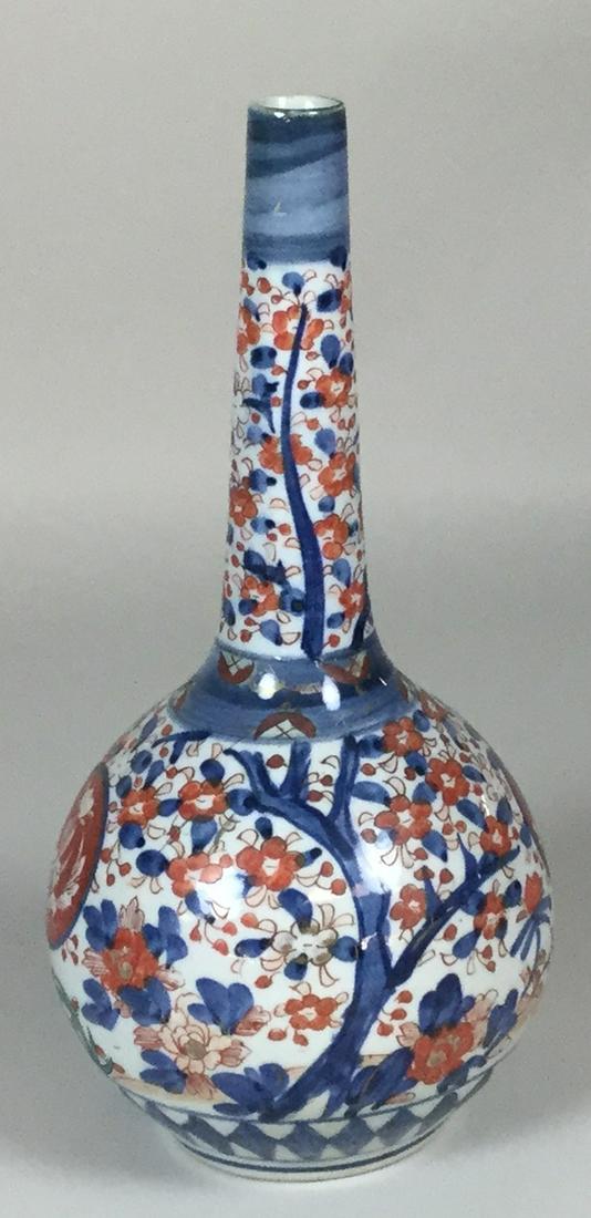 Japanese Imari Bottle Vase (1 of 4)