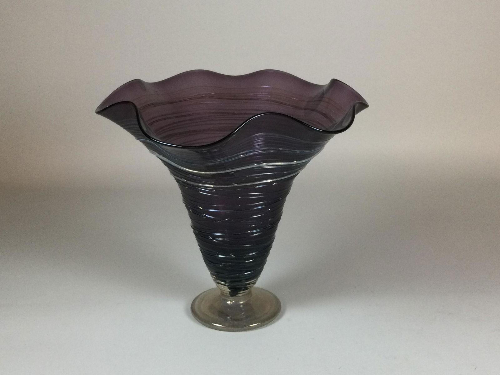 John Cook Studios Large Trumpet Art Glass Vase: signed and dated 95, excellent condition, 10" h
