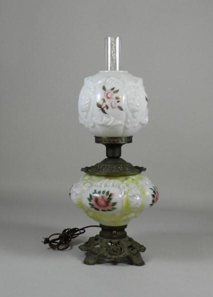 Vintage Gone With The Wind Style Lamp (1 of 6)