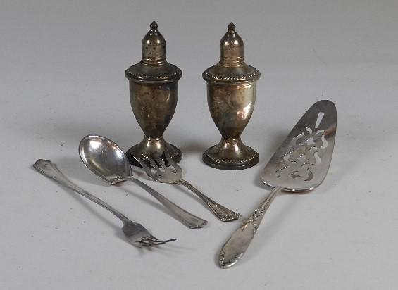 Sterling Weighted Salt & Pepper Shakers (1 of 3)