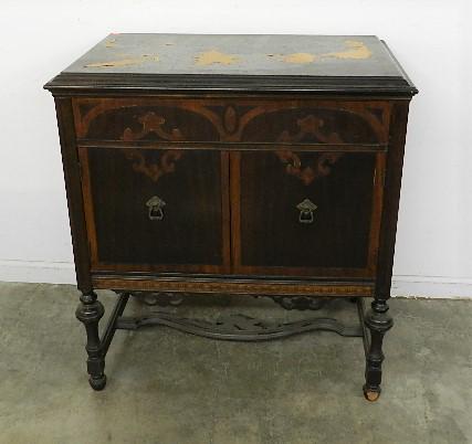 Silvertone TRV-Phonic Phonograph (1 of 7)