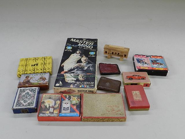 Vintage Playing Cards & Games (1 of 4)