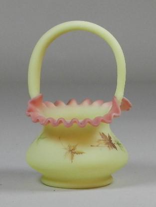 Fenton Burmese Basket: minor wear, 7" h