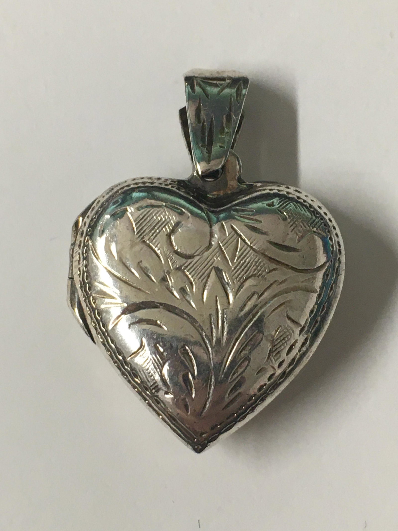 Sterling Heart Locket: 1" h