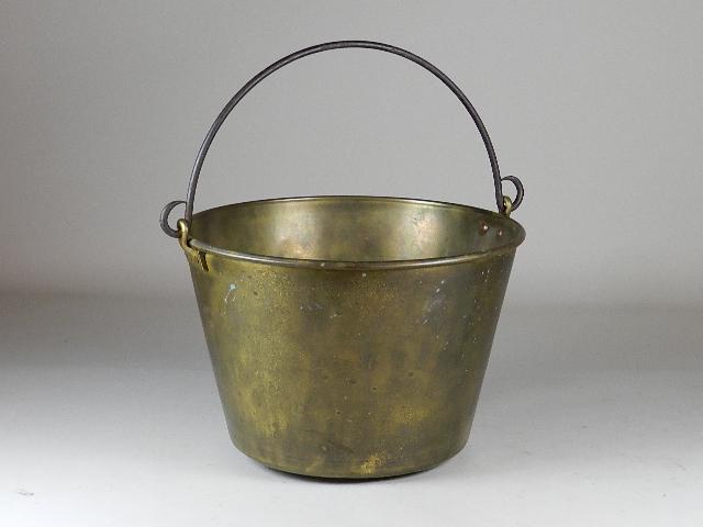Antique Brass Bucket (1 of 4)