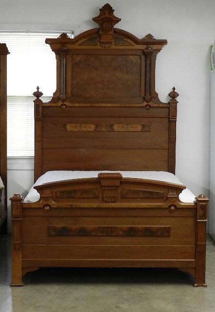 Victorian High Back Full Bed (1 of 5)