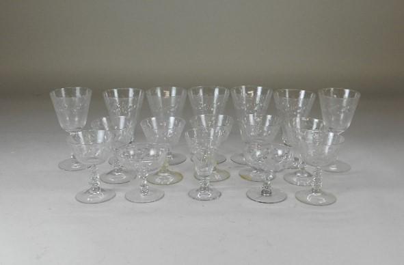 17 Pieces Laurel Wreath Clear Stems by Cambridge (1 of 2)