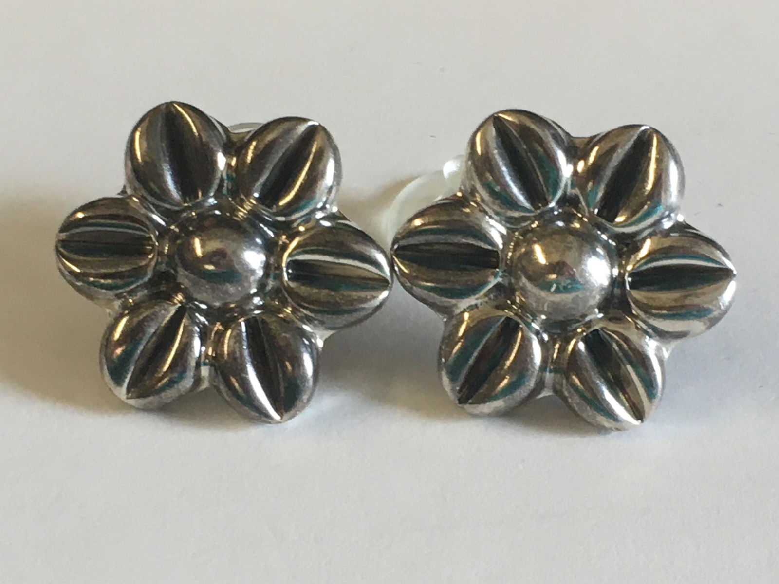 Sterling Flower Earring (1 of 2)
