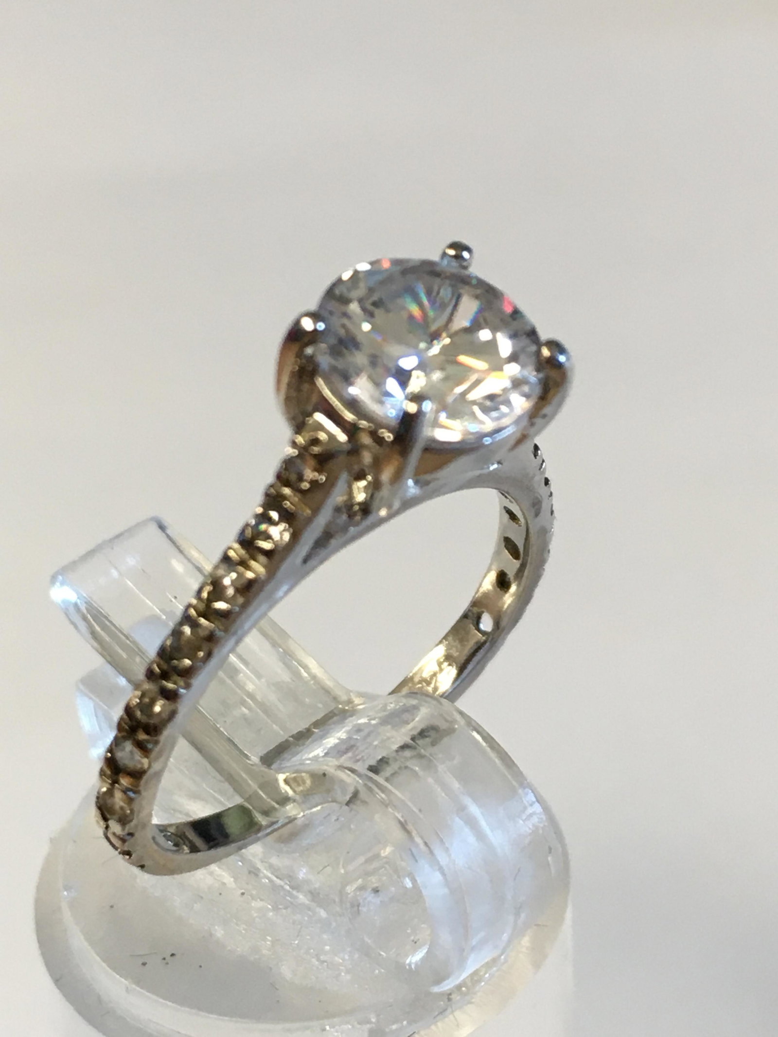 Sterling Round Solitaire White Stone Ring: size 5