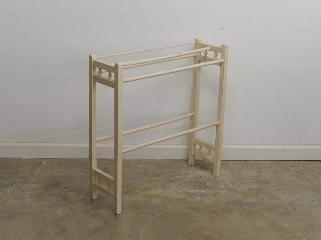 Antique Quilt Rack: 25" h x 25" w" x 8" d