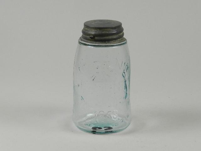 Mason?s Patent Nov 30th 1858 Cross on back Aqua Midget Pint Jar (1 of 6)