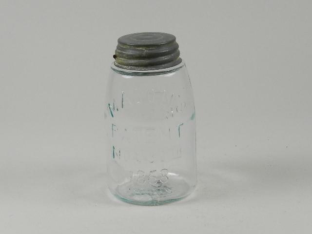 Mason?s Patent Nov 30th 1858 Cross on back Aqua Midget Pint Jar (1 of 6)