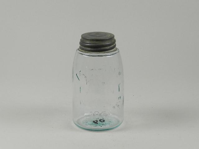 Mason?s Patent Nov 30th 1858 Cross on back Aqua Midget Pint Jar (1 of 6)