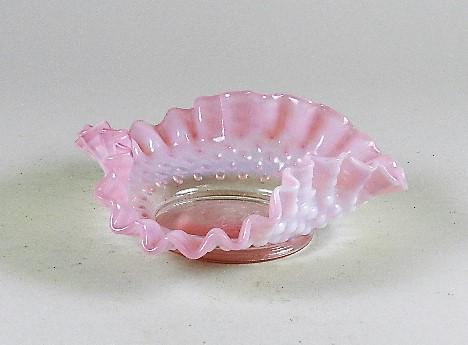 Fenton Pink Hobnail Ruffle Edge Bowl (1 of 2)