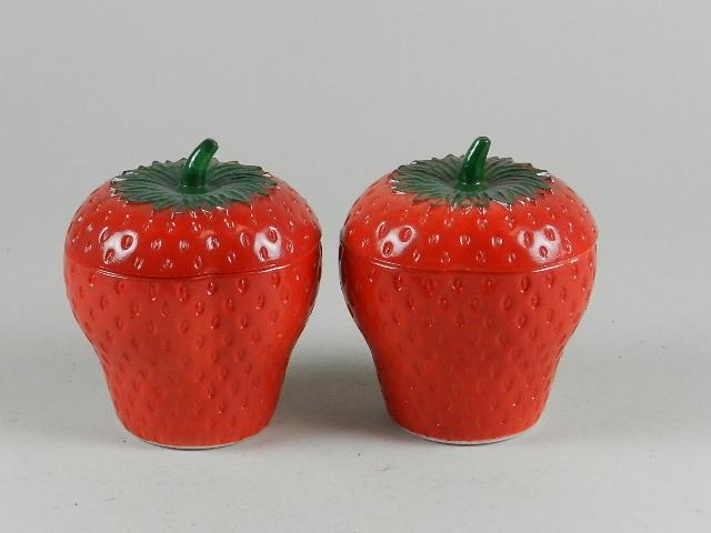 Pair of Hazel Atlas Strawberry Covered Jars: Minor wear to finish. 4? tall