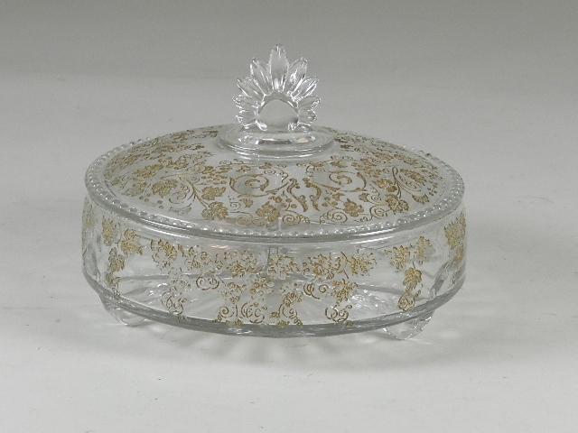 New Martinsville Florentine Covered Candy Dish: Wear to gilt. 7" wide