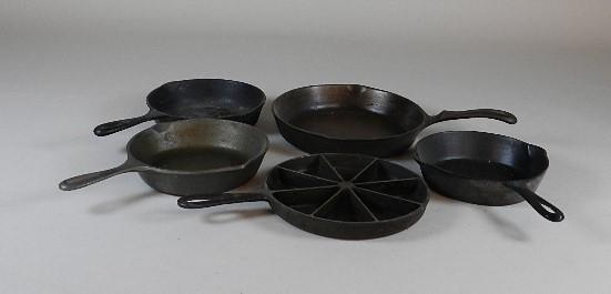 4 Cast Iron Skillets (1 of 3)