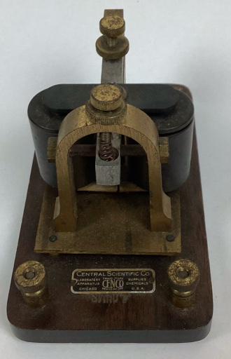 Signal Electric Mfg. Telegraph Receiver: Has Central Scientific Co plate. Marked 4 ohms. Wear from use. 5? l x 3 1/2? t