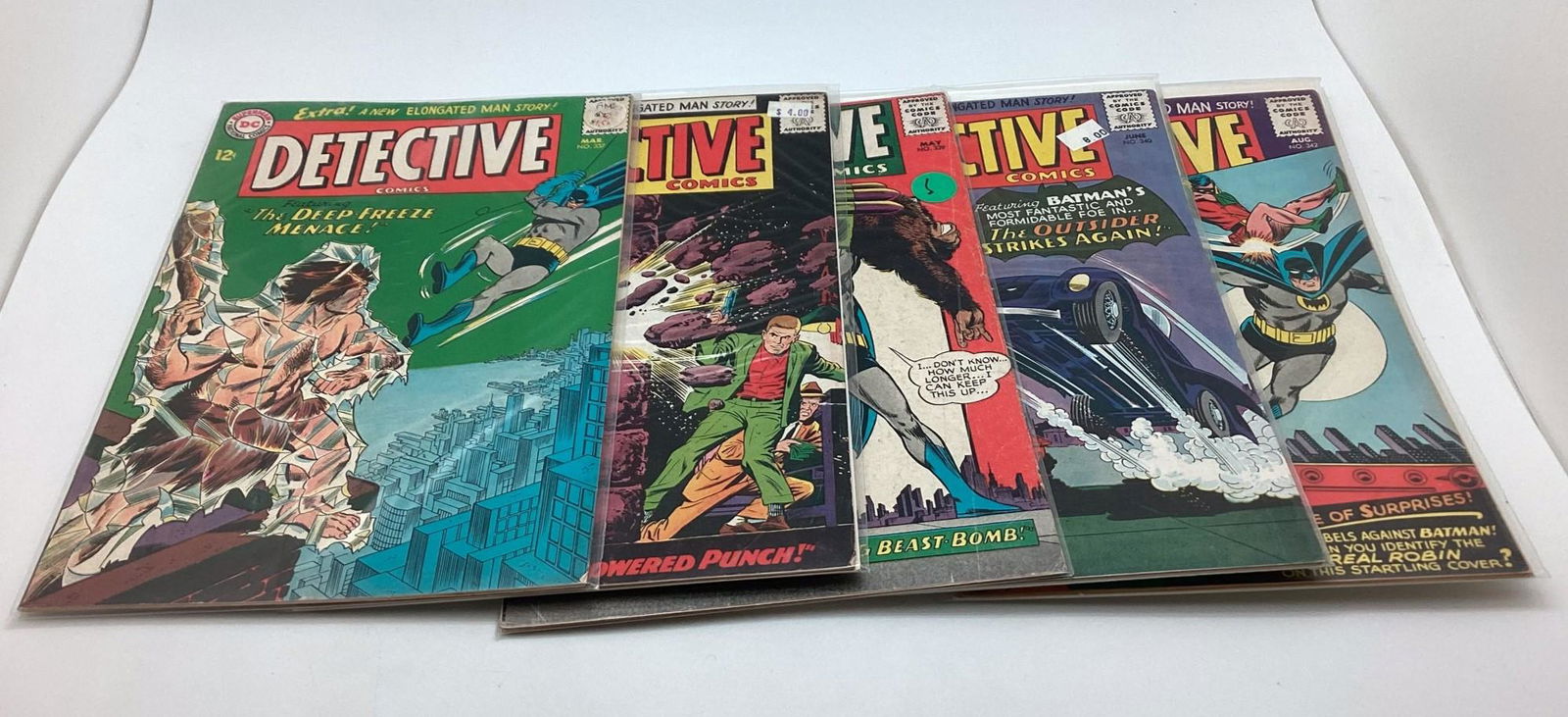 Lot of 5 Issues DC Detective Comics (1 of 4)