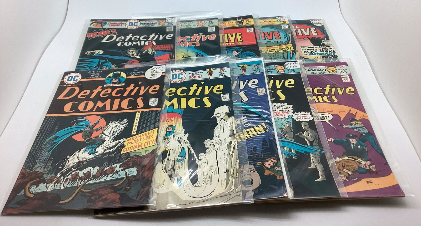 Lot of 10 Issues DC Detective Comics (1 of 3)
