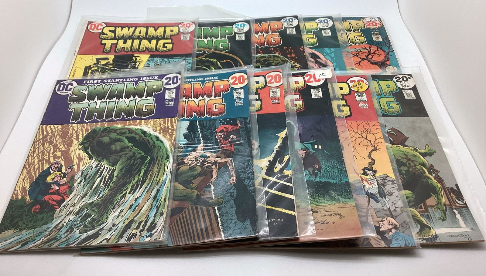 Lot of 11 Issues DC Swamp Thing Bernie Wrightson (1 of 4)