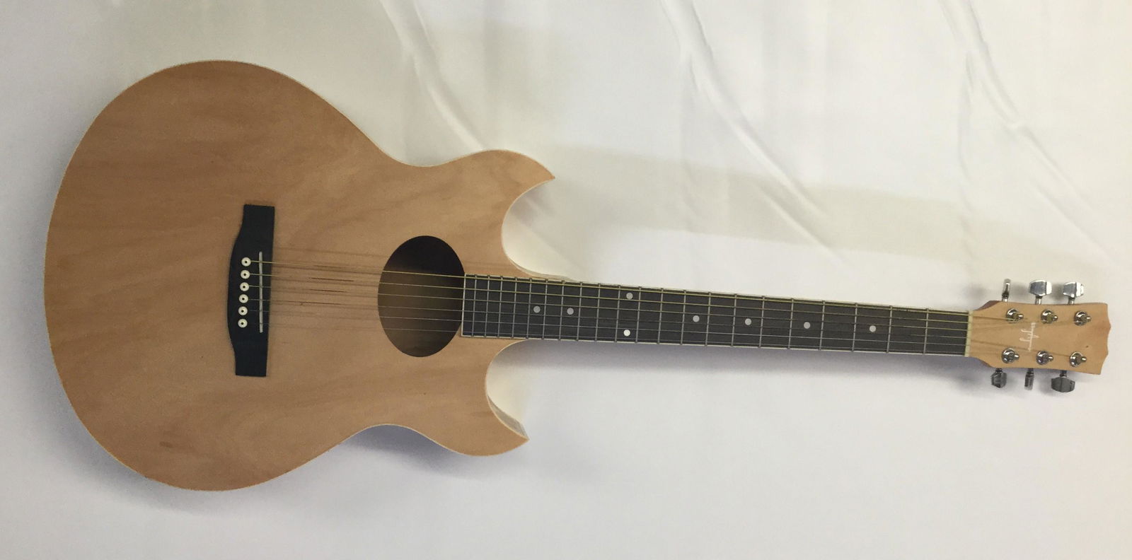 Acoustic Guitar (1 of 2)