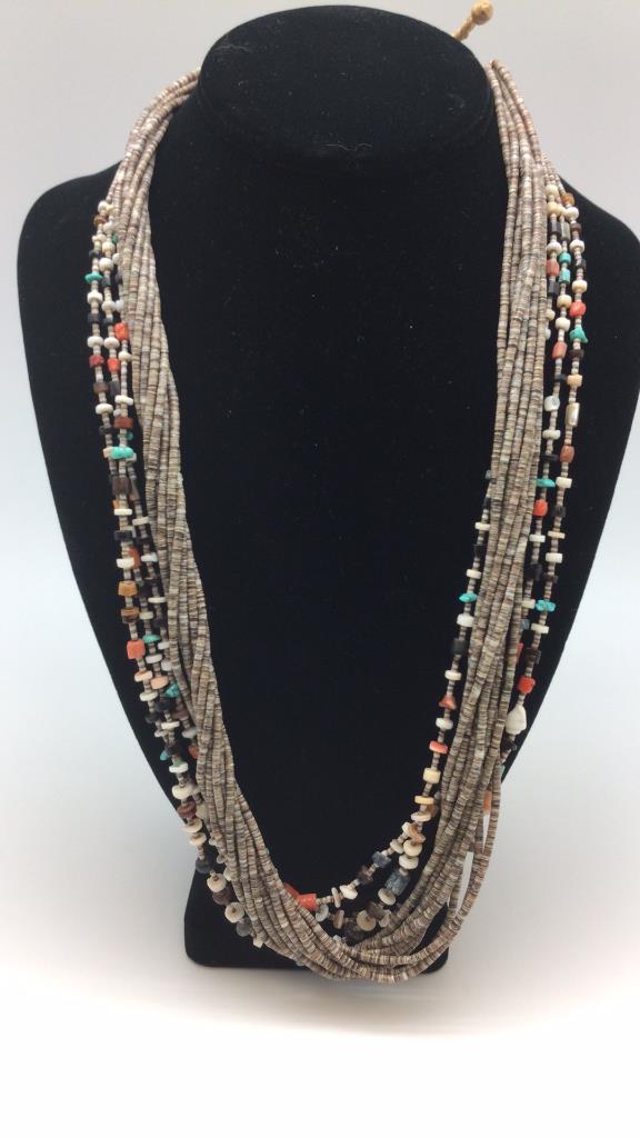 Two Native American Beaded Necklaces (1 of 3)