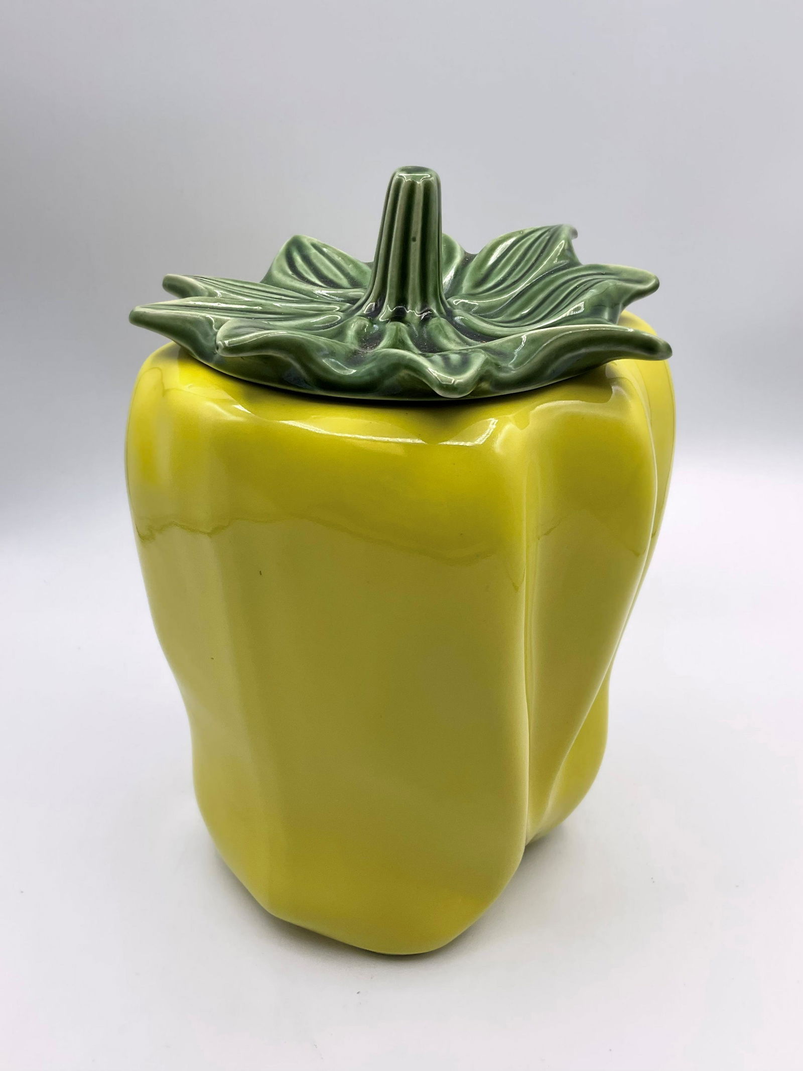 McCoy Yellow Pepper Cookie Jar (1 of 4)
