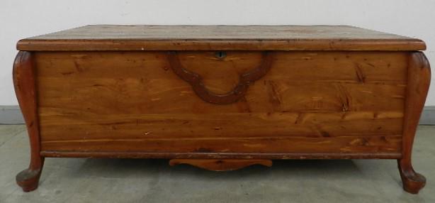 Cedar Chest (1 of 4)