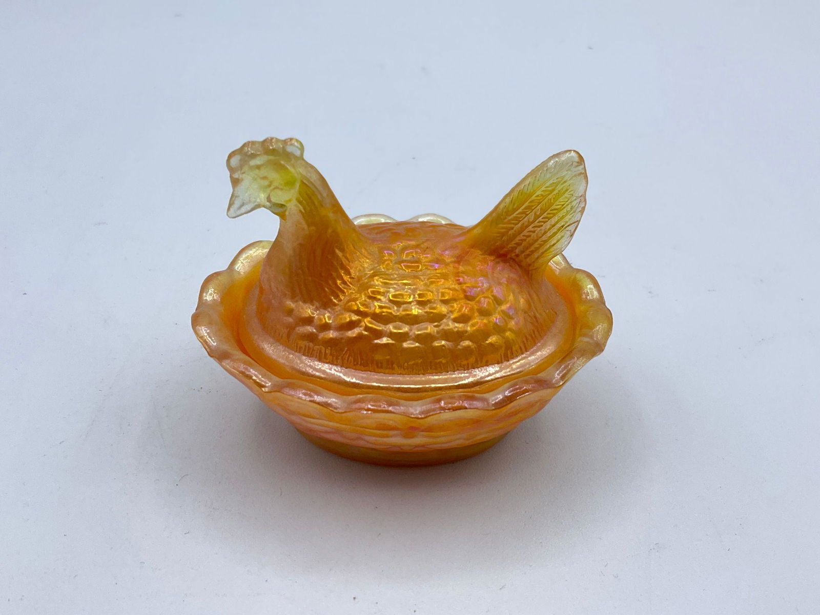 Boyd Glass Mini Hen on Nest Salt Dip (1 of 4)