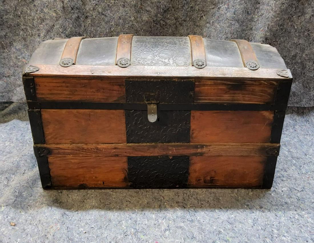 Small Wood Tin Curved Top Traveling Trunk Chest (1 of 6)