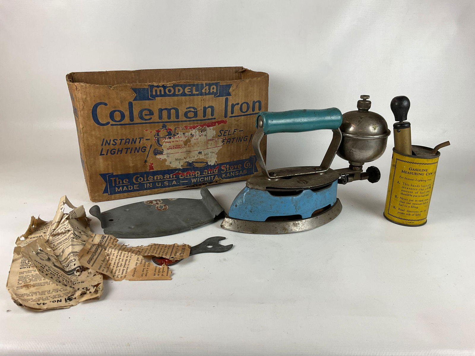 Coleman Model 4A Iron (1 of 7)
