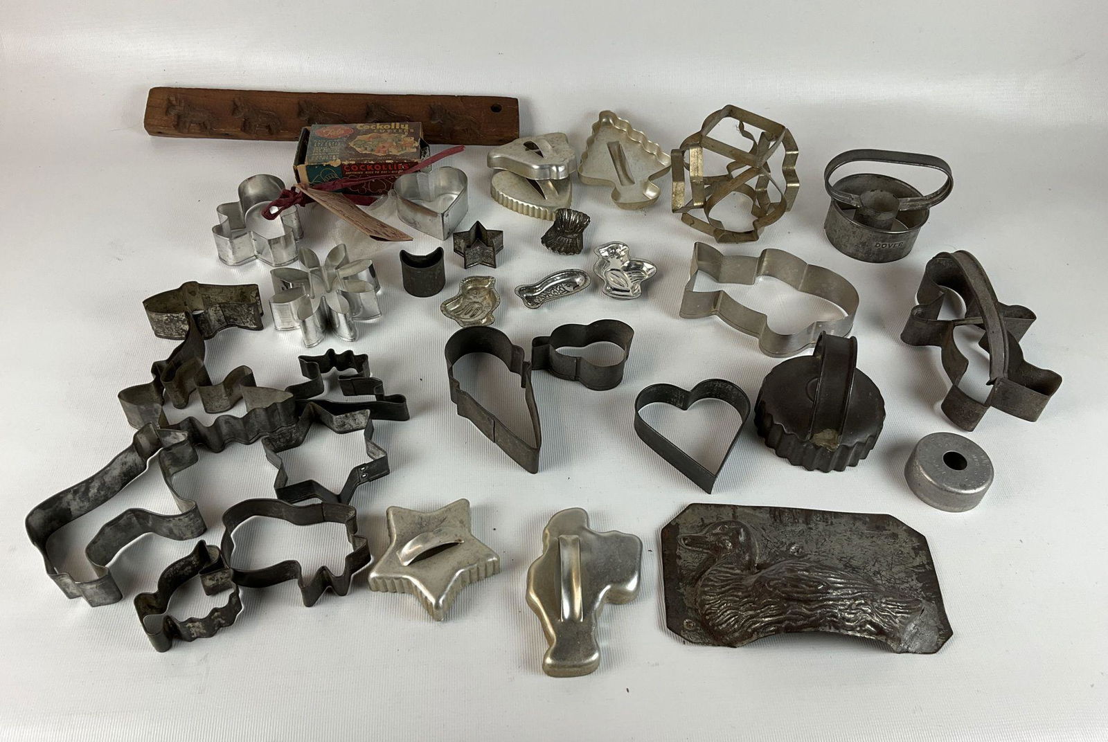 Cookie Cutters (1 of 2)