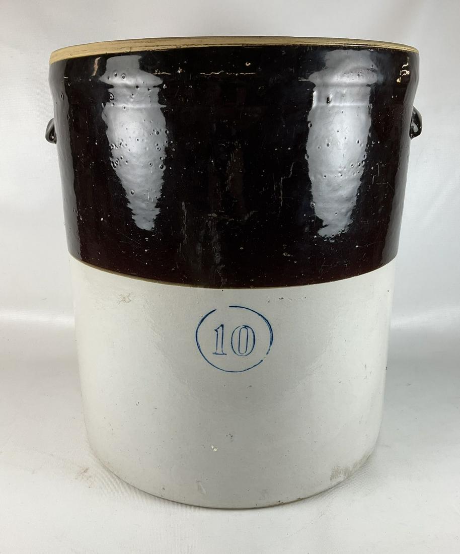 10 Gallon Two Tone Crock (1 of 5)