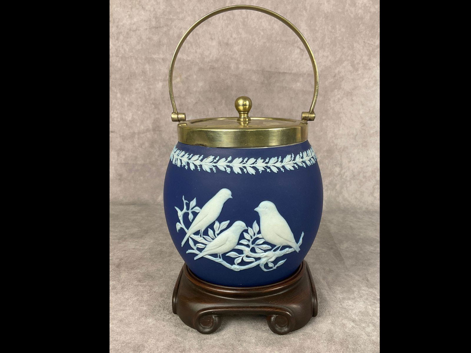 Wedgwood Blue Jasperware Biscuit Jar (1 of 9)