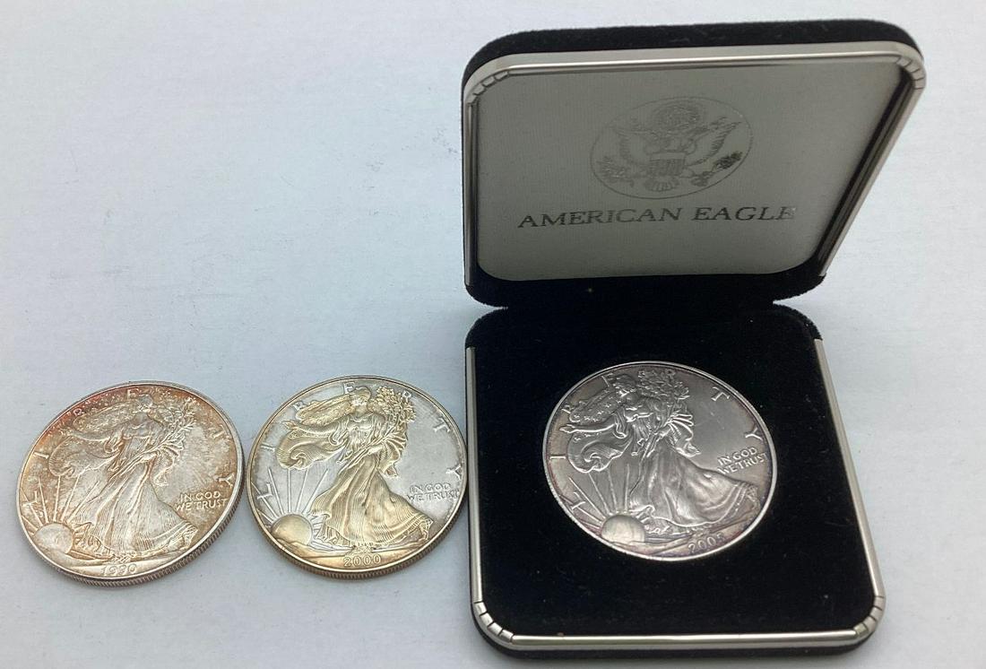 Lot of 3 American Silver Eagles (1 of 2)