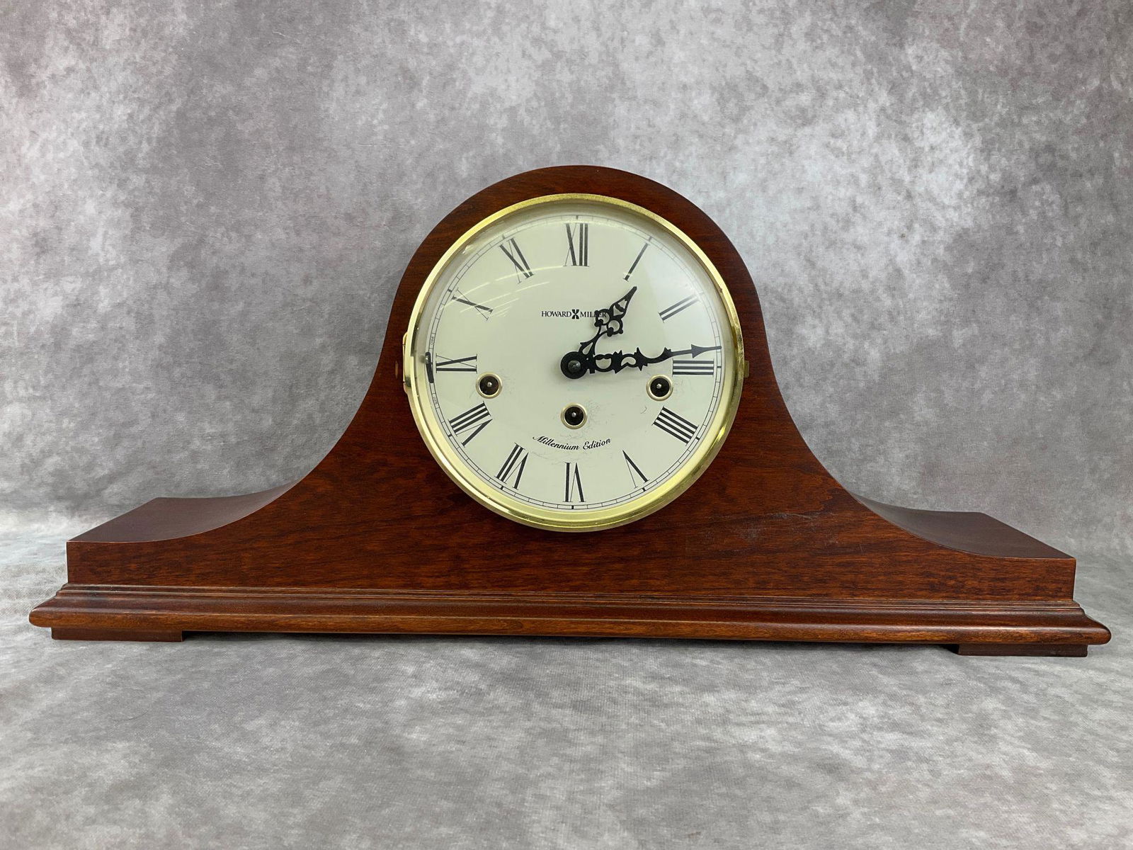 Howard Miller Mantel Clock Auction