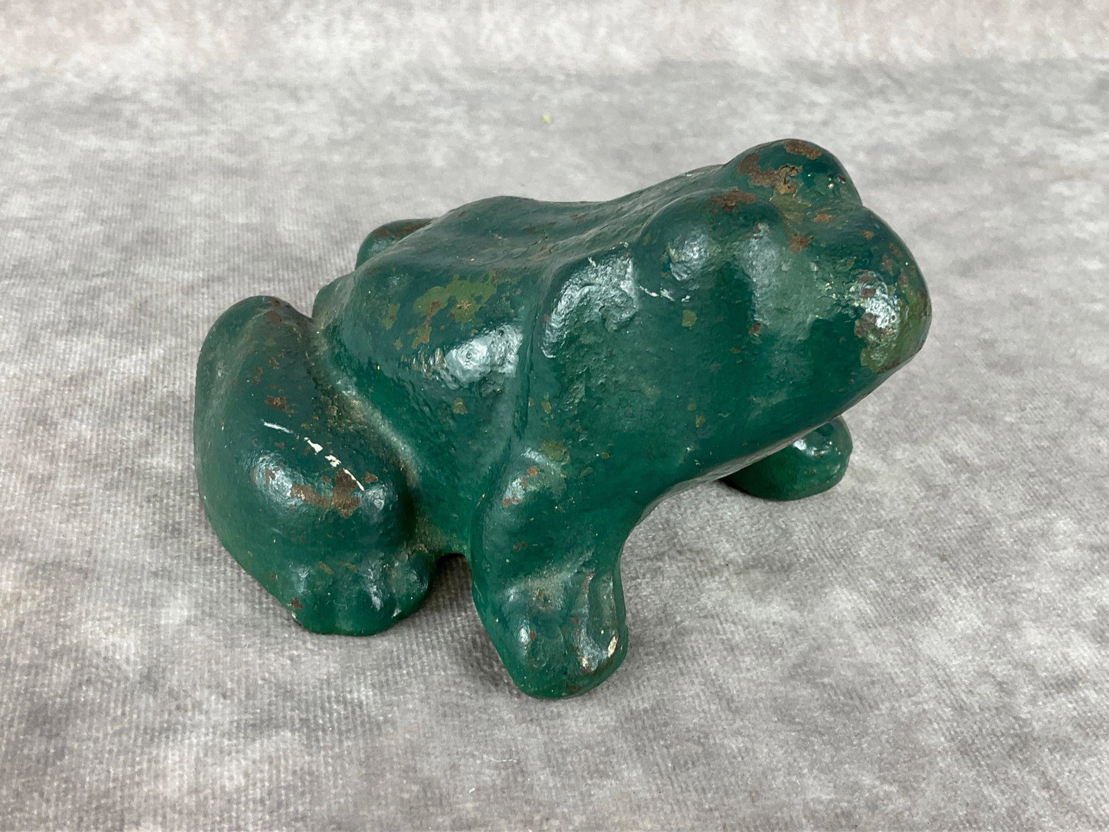 Cast Iron Frog Doorstop: Some loss of paint. 5 inches wide x 3 inches tall.