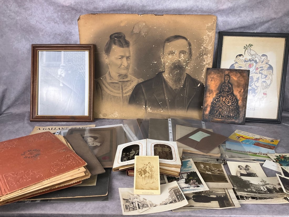 Tin Type Photo Album (1 of 13)