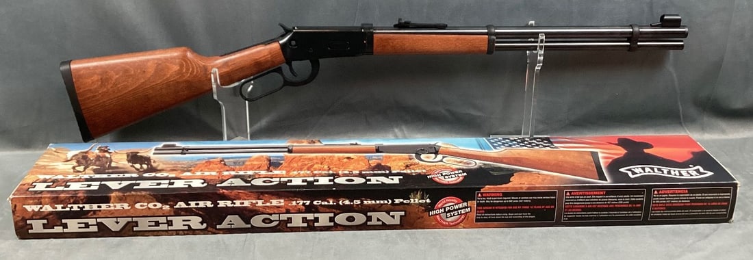 Walther Lever Action Air Rifle in 4.5mm/.177: This is the long version. Like new in original box. Barrel 20" Overall 38"