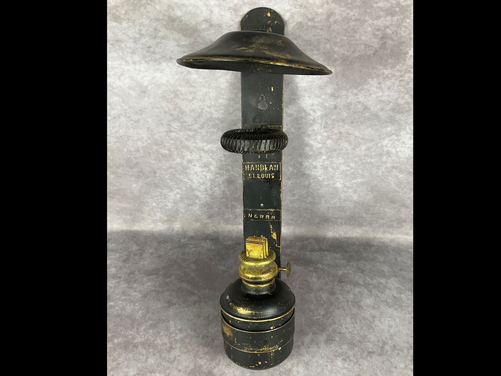 Railroad Caboose Lamp (1 of 9)