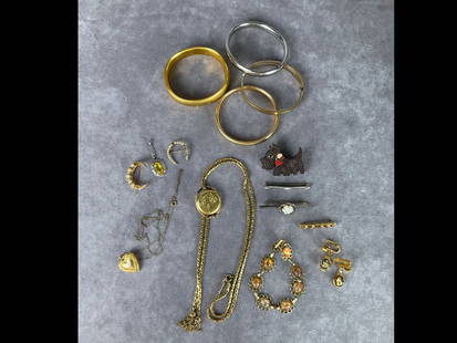 Antique & Vintage Jewelry: Gold filled bangle bracelets, Edwardian gold filled heart locket on broken chain, round gold filled locket on slide chain, bar pins, wooden Scotty dog pin, and more. Horse shoe pin is missing pearls,
