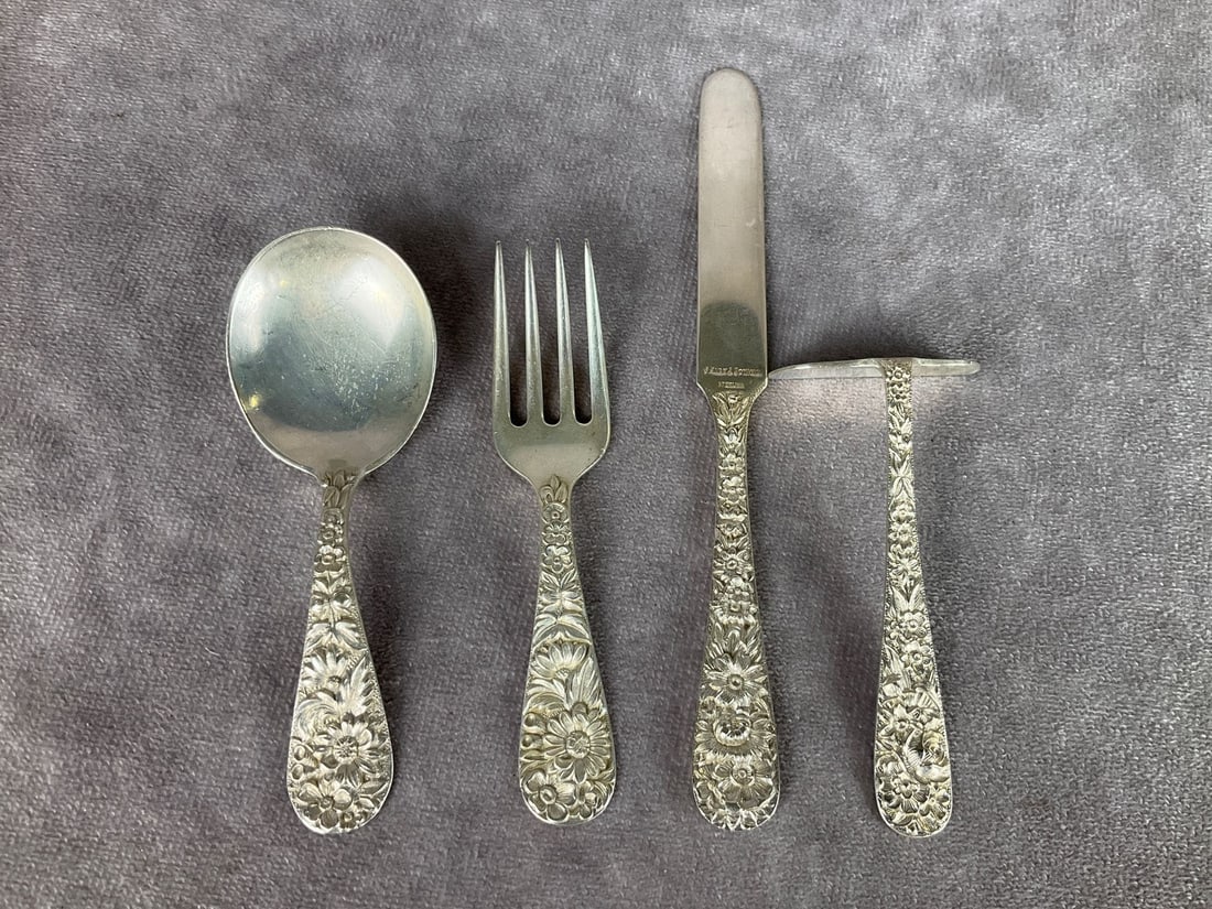 Kirk & Sons Sterling Repousse Baby Set (1 of 4)
