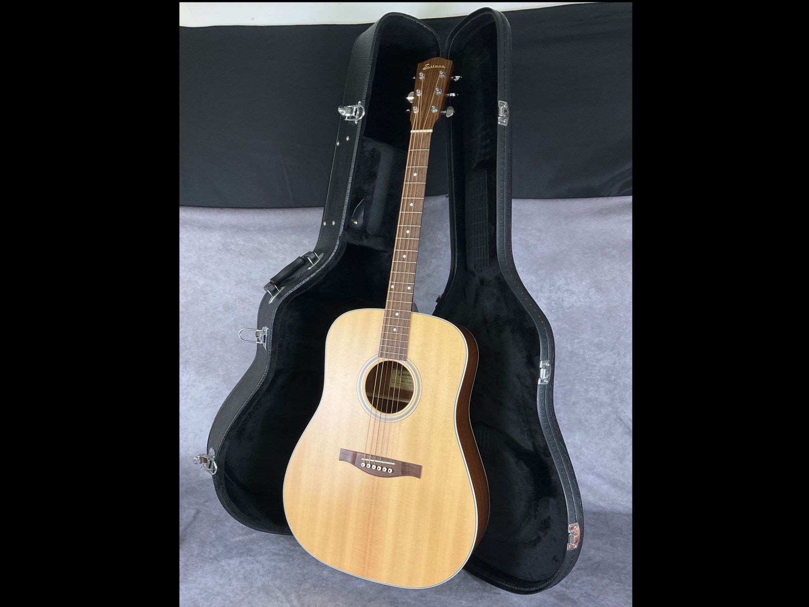 Eastman Handcrafted Dreadnaught Acoustic Guitar (1 of 8)