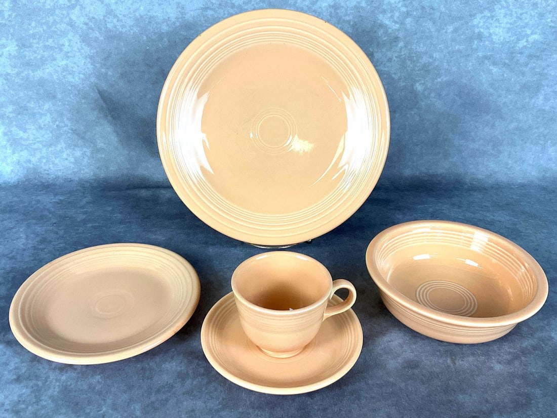 Fiesta Ware Apricot (1 of 8)