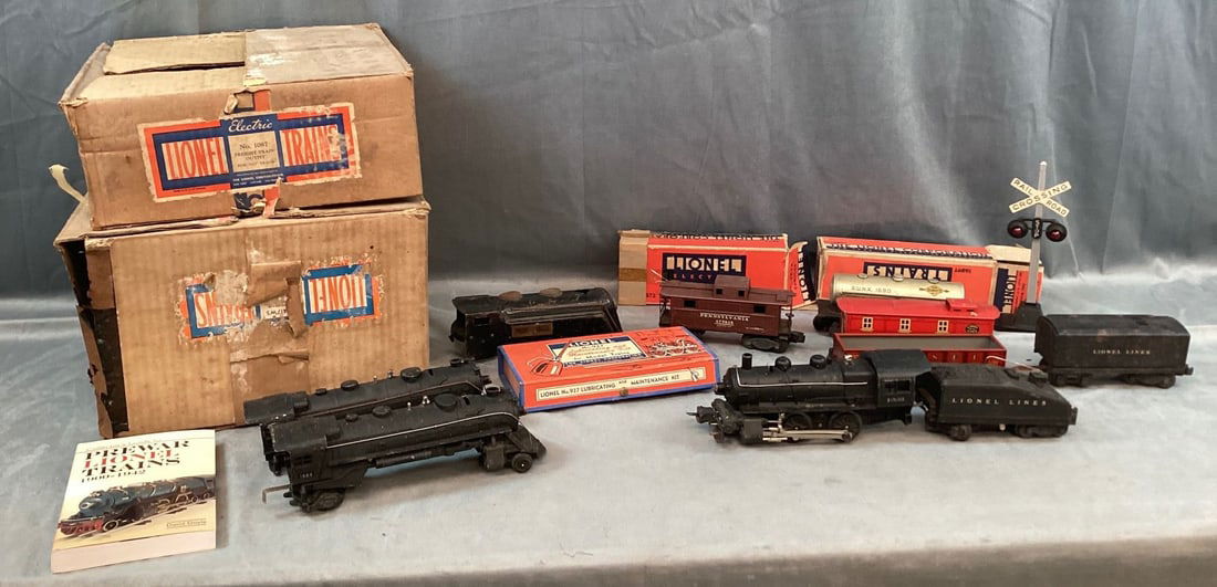 Lot of Lionel Parts, Prewar cars, Engine 1663, Etc. (1 of 6)