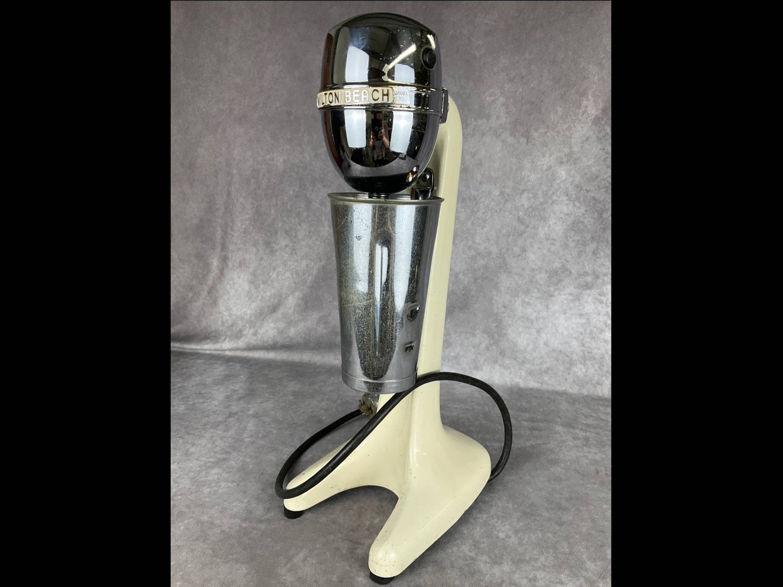 Hamilton Beach Milkshake Mixer Auction